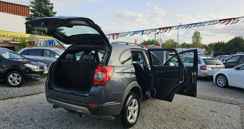 Chevrolet Captiva cena 23900 przebieg: 189000, rok produkcji 2007 z Cieszanów małe 704